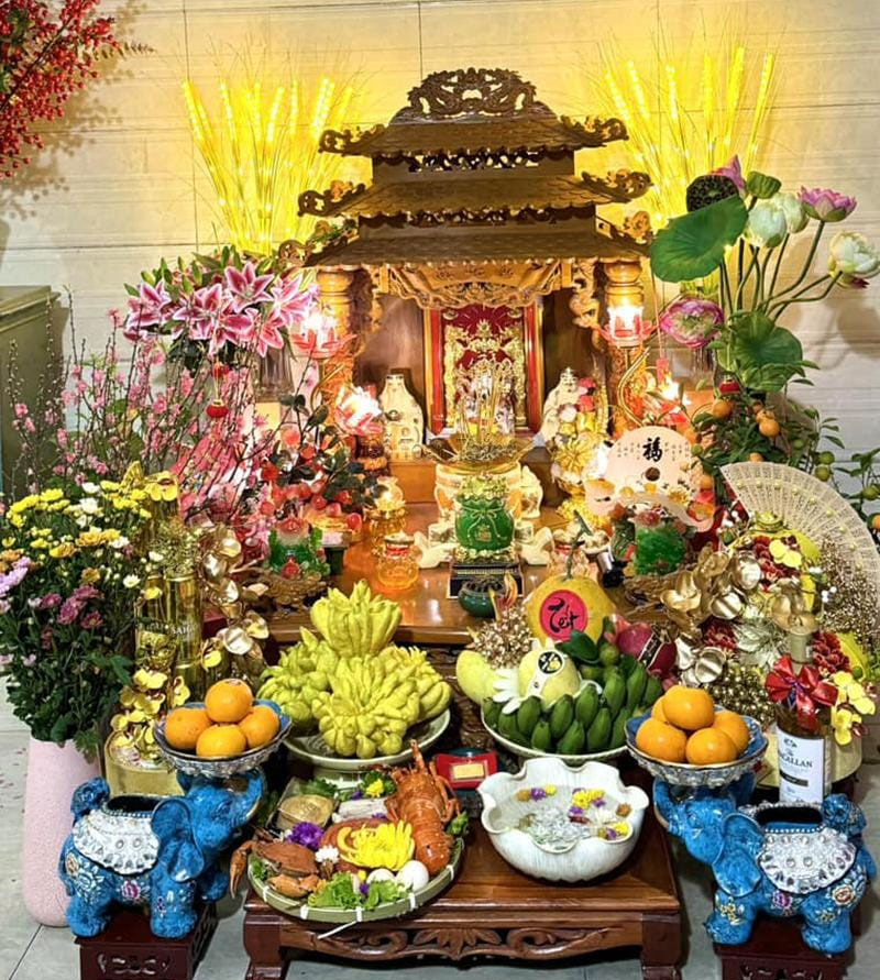 Bàn thờ Thần Tài Thổ Địa Ngày Đầu Năm